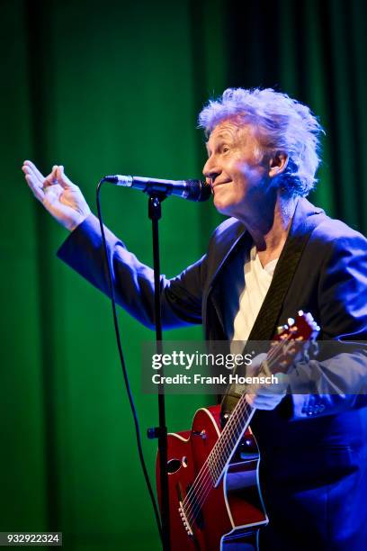 Singer Robert Hart of the British Manfred Mann's Earth Band performs live on stage during a concert at the Ernst-Reuter-Saal on March 16, 2018 in...