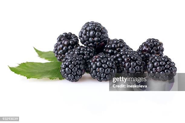 a group of ripe blackberries with leaves - brambleberry stock pictures, royalty-free photos & images