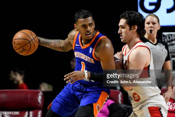 Xavier Rathan-Mayes of the Westchester Knicks handles the ball against the Windy City Bulls on March 16, 2018 at the Sears Centre Arena in Hoffman...