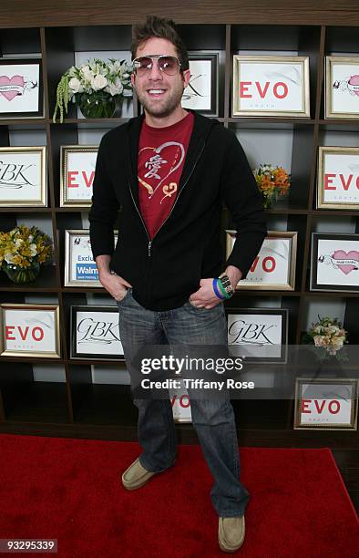 Singer Elliot Yamin attends GBK's American Music Awards Luxury Gift Lounge on November 21, 2009 in Los Angeles, California.