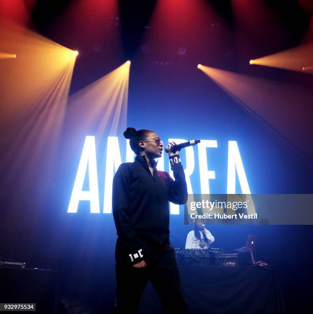 Andre Rae Artist 103 Andrea Rae Stock Photos, High-Res Pictures, and Images - Getty Images
