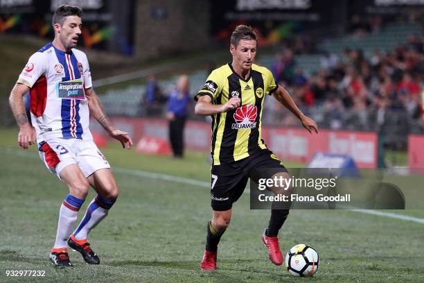 Nathan Burns of the Wellington Phoenix looks to pass during the round 23 A-League match between the Wellington Phoenix and the Newcastle Jets at QBE...