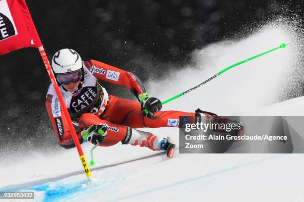 Henrik Kristoffersen of Norway in action during the Audi FIS Alpine Ski World Cup Finals Men's Giant Slalom on March 17, 2018 in Are, Sweden.