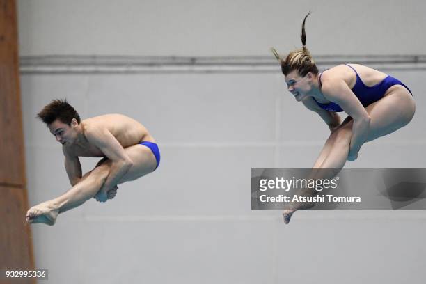 Grace Reid and Thomas Daley of Great Britain compete in the Mixed 3m Synchro Springboard final during day three of the FINA Diving World Series Fuji...