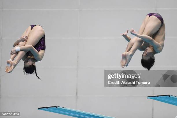 Han Wang and Zheng Li of China compete in the Mixed 3m Synchro Springboard final during day three of the FINA Diving World Series Fuji at Shizuoka...