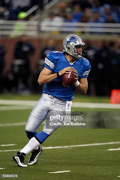 Matthew Stafford of the Detroit Lions looks to pass the football in the first half against the Cleveland Browns at Ford Field on November 22, 2009 in...