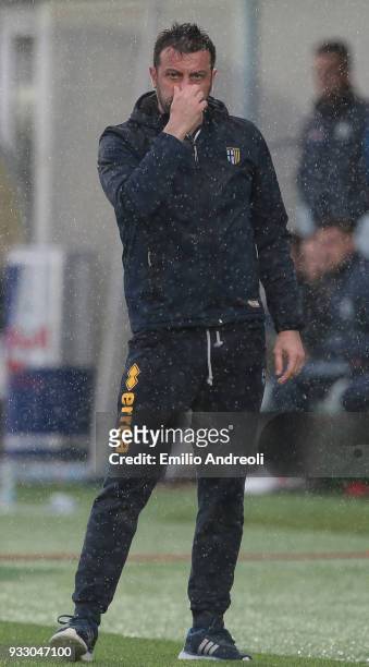 Parma Calcio 1913 coach Roberto D'Aversa reacts during the serie B match between Virtus Entella and Parma Calcio at Stadio Comunale on March 17, 2018...
