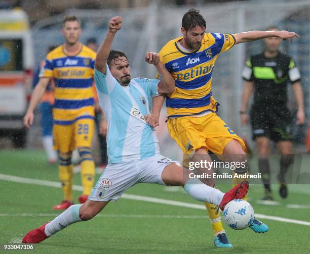 Francesco Ardizzone of Virtus Entella competes for the ball with Manuel Scavone of Parma Calcio 1913 during the serie B match between Virtus Entella...