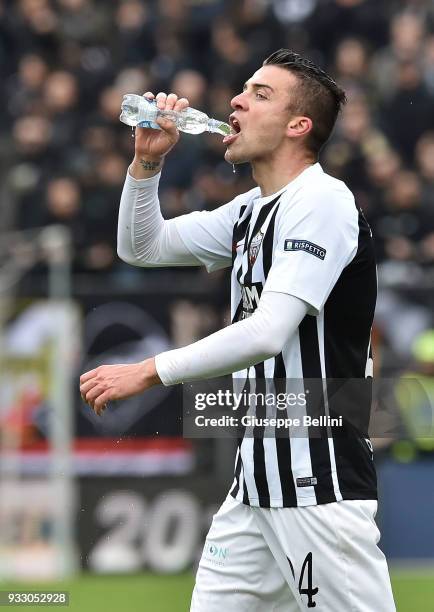 Emanuele Padella of Ascoli Picchio celebrates after scoring the opening goal during the Serie B match between Ascoli Picchio and Ternana Calcio at...