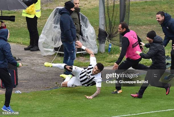 Gaetano Monachello of Ascoli Picchio celebrates after scoring the goal 2-1 during the Serie B match between Ascoli Picchio and Ternana Calcio at...