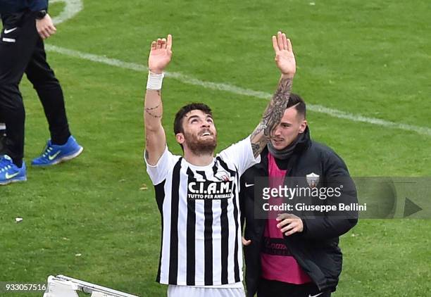 Gaetano Monachello of Ascoli Picchio celebrates after scoring the goal 2-1 during the Serie B match between Ascoli Picchio and Ternana Calcio at...