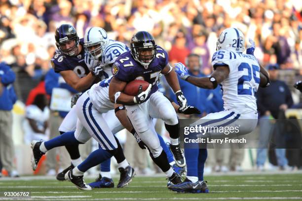 Ray Rice # of the Baltimore Ravens runs the ball against the Indianapolis Colts at M&T Bank Stadium on November 22, 2009 in Baltimore, Maryland. The...