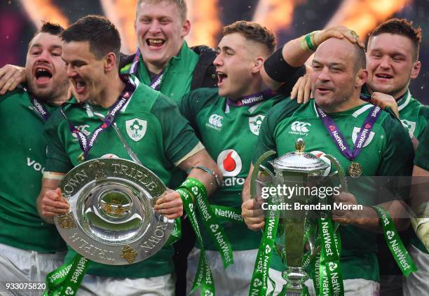 London , United Kingdom - 17 March 2018; Ireland players, from left, Cian Healy, Jonathan Sexton, John Ryan, Jordan Larmour Rory Best and Andrew...