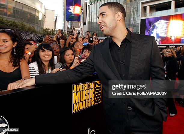 Drake In 2009 Drake Rapper 2009 Photos and Premium High Res Pictures - Getty Images