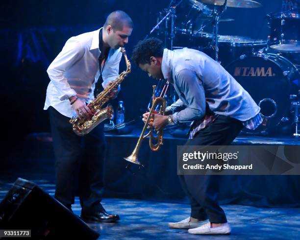 Alex Han Alex Han Photos and Premium High Res Pictures - Getty Images