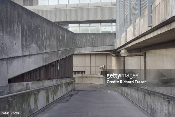 an urban path in the city - brutalist britain imagens e fotografias de stock