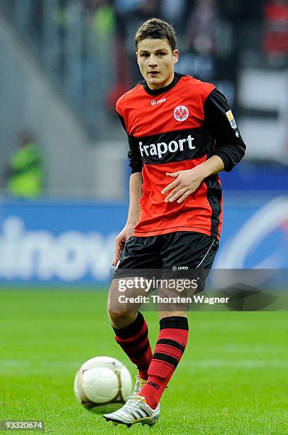 Pirmin Schwegler of Frankfurt runs with the ball during the Bundesliga match between Eintracht Frankfurt and Borussia Moenchengladbach at Commerzbank...