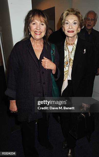 Penelope Wilton attends the reception ahead of the London Evening Standard Theatre Awards, at the Royal Opera House on November 23, 2009 in London,...