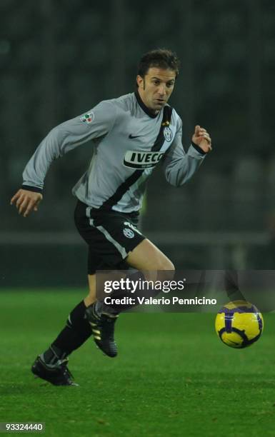 Alessandro Del Piero of Juventus FC in action during the Serie A match between Juventus and Udinese at Stadio Olimpico di Torino on November 22, 2009...
