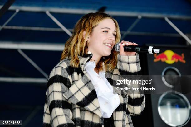 Cailee R Cailee Rae Photos and Premium High Res Pictures - Getty Images