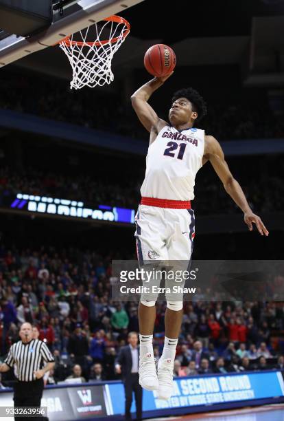 Rui Hachimura of the Gonzaga Bulldogs dunks the ball during the second half against the Ohio State Buckeyes in the second round of the 2018 NCAA...