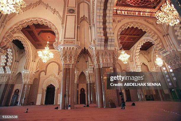 Interior view of Hassan II mosque shot10 July 1998 in Casablanca. Vue interieure de la Mosquée Hassan II de Casablanca prise le 10 juillet 1998.