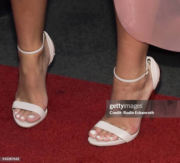 Olivia Holt Photos Photos and Premium High Res Pictures - Getty Images