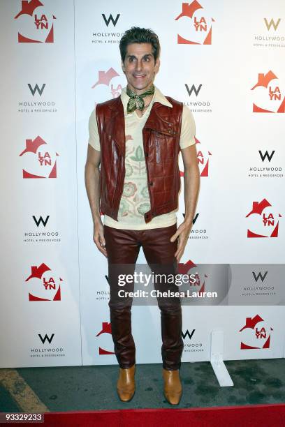 Musician Perry Farrell of Jane's Addiction arrives at the Los Angeles Youth Network benefit concerts at Avalon on November 22, 2009 in Hollywood,...