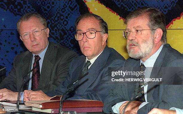 Former EU-Commission chairman Jacques Delors , EU Commissionnner for Culture & EP-relations Marcelino Oreja of Spain and Juan Carlos Rodriguez Ibarra...
