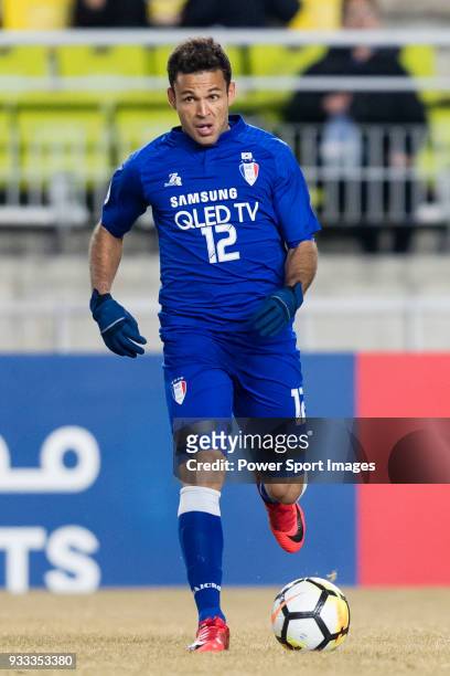 Cristovam Roberto Ribeiro da Silva of Suwon Samsung Bluewings in action during the AFC Champions League 2018 Group H match between Suwon Samsung...