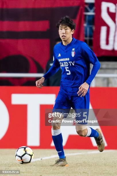 Jo Sung-Jin of Suwon Samsung Bluewings in action during the AFC Champions League 2018 Group H match between Suwon Samsung Bluewings and Kashima...