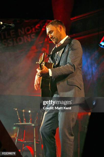 David Gray performs on stage as part of Mencap's Little Voice Sessions at the Union Chapel on November 23, 2009 in London, England.