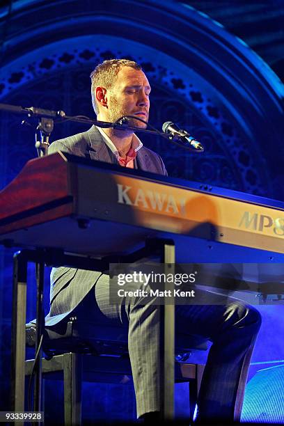 David Gray performs on stage as part of Mencap's Little Voice Sessions at the Union Chapel on November 23, 2009 in London, England.