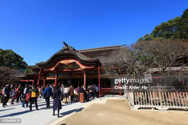 dazaifu tenmangu shrine fukuoka-nov 28,2017:dazaifu tenmangu shrine is full of historical tourist attractions. - tenmangu shrine stock pictures, royalty-free photos & images