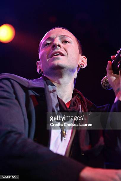 Singer Chester Bennington of Linkin Park performs at the Los Angeles Youth Network benefit rock concert at Avalon on November 22, 2009 in Hollywood,...