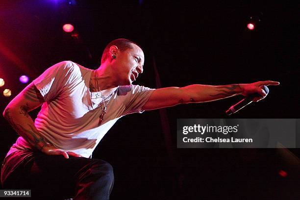 Singer Chester Bennington of Linkin Park performs at the Los Angeles Youth Network benefit rock concert at Avalon on November 22, 2009 in Hollywood,...