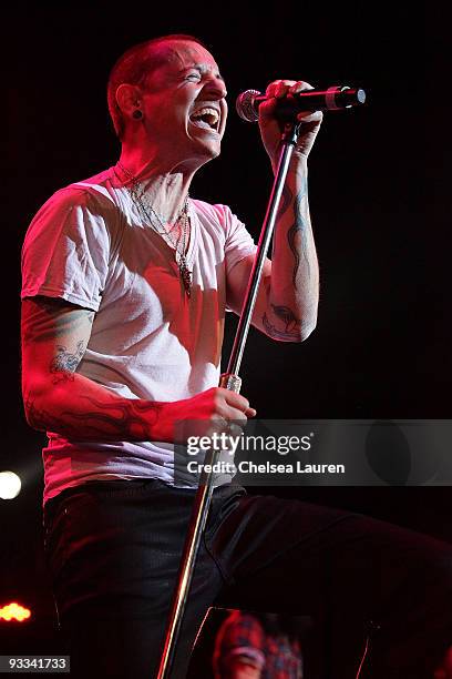 Singer Chester Bennington of Linkin Park performs at the Los Angeles Youth Network benefit rock concert at Avalon on November 22, 2009 in Hollywood,...