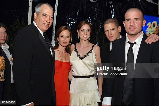 Gary Newman, Dana Walden - President, Twentieth Century Fox Television, Sarah Wayne Callies, Wentworth Miller and Dominic Purcell