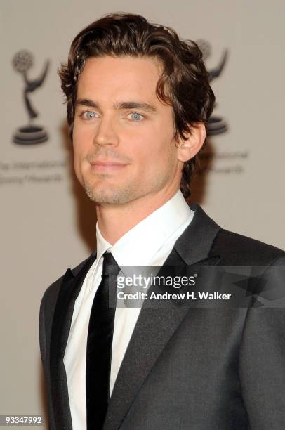 Actor Matthew Bomer attends the 37th International Emmy Awards gala press room at the New York Hilton and Towers on November 23, 2009 in New York...