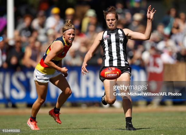 Jasmine Garner of the Magpies kicks a goal during the 2018 AFLW Round 07 match between the Collingwood Magpies and the Adelaide Crows at Olympic Park...