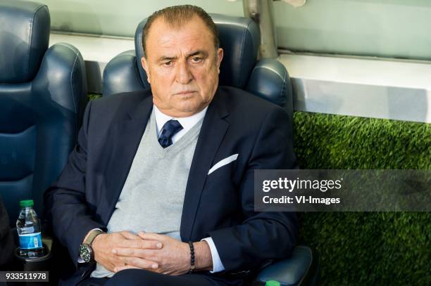 Coach Fatih Terim of Galatasaray SK during the Turkish Spor Toto Super Lig match Fenerbahce AS and Galatasaray AS at the Sukru Saracoglu Stadium on...