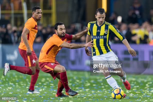 Fernando Francisco Reges of Galatasaray SK, Selçuk Inan of Galatasaray SK, Roberto Soldado of Fenerbahce SK during the Turkish Spor Toto Super Lig...