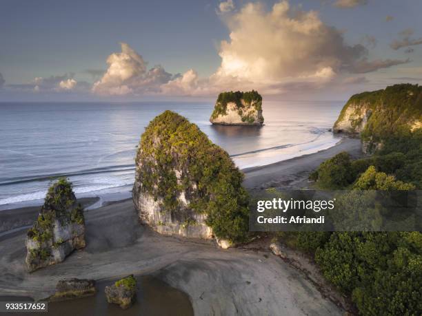 watu maladong beach, sumba island - sumba stock pictures, royalty-free photos & images