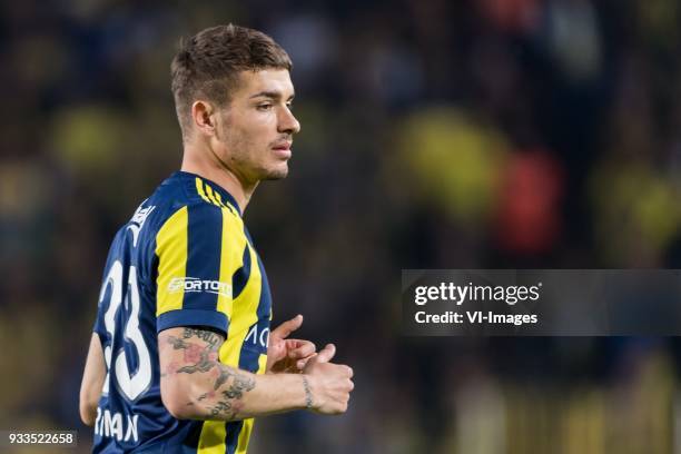 Roman Neustädter of Fenerbahce SK during the Turkish Spor Toto Super Lig match Fenerbahce AS and Galatasaray AS at the Sukru Saracoglu Stadium on...