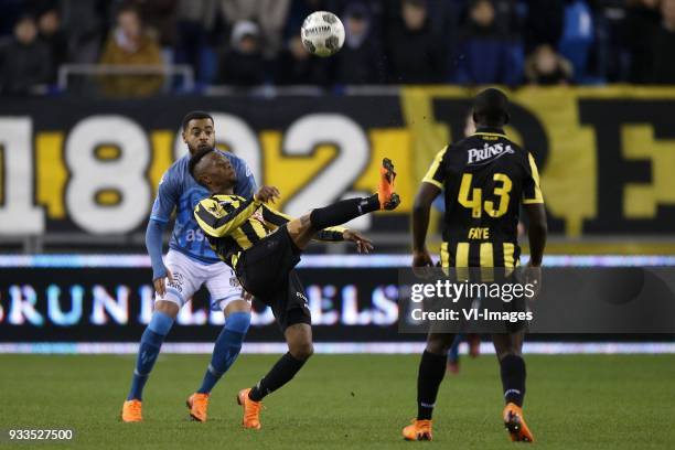 , Brandley Kuwas of Heracles Almelo, Thulani Serero of Vitesse, Lassane Faye of Vitesse during the Dutch Eredivisie match between Vitesse Arnhem and...