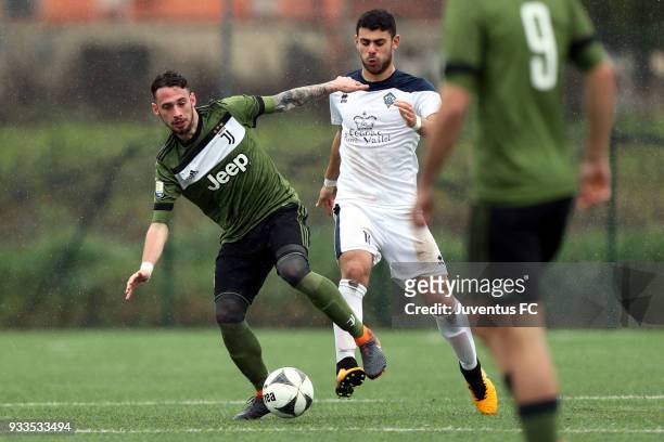 Gianmaria Zanandrea of Juventus in action during the Viareggio Cup match between Juventus U19 snd Euro New York U19 on March 18, 2018 in Margine...