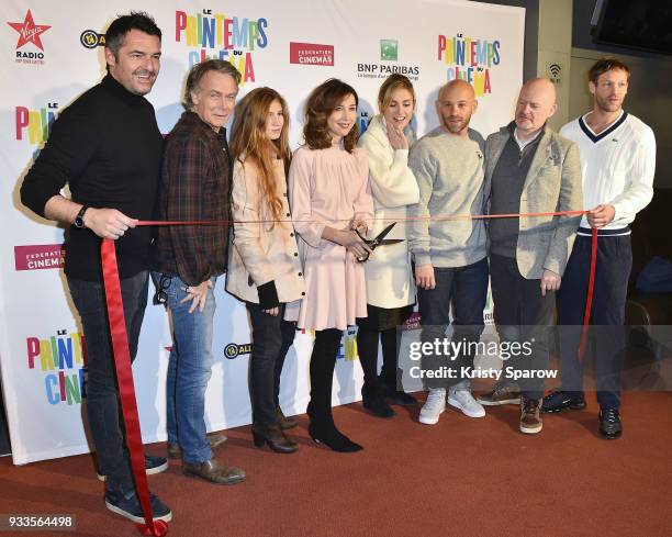 Arnaud Ducret, Franck Dubosc, Agathe Bonitzer, Elsa Zylberstein, Julie Gayet, Franck Gastambide, Jean-Paul Salome and Paul Hamy cut the ribbon...