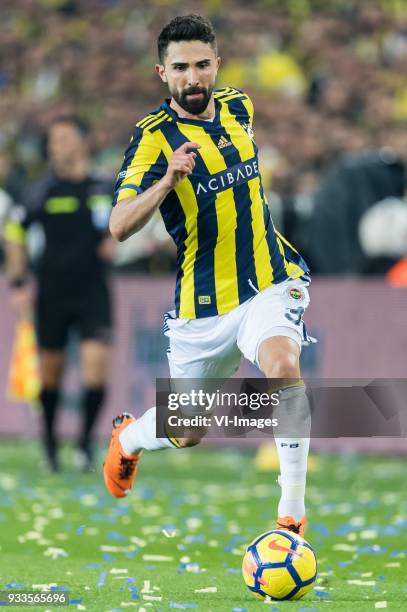 Hasan Ali Kaldirim of Fenerbahce SK during the Turkish Spor Toto Super Lig match Fenerbahce AS and Galatasaray AS at the Sukru Saracoglu Stadium on...