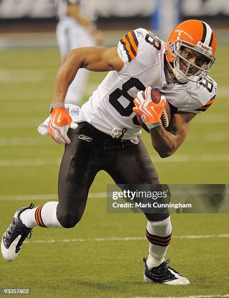 Chansi Stuckey of the Cleveland Browns runs with the football against the Detroit Lions at Ford Field on November 22, 2009 in Detroit, Michigan. The...