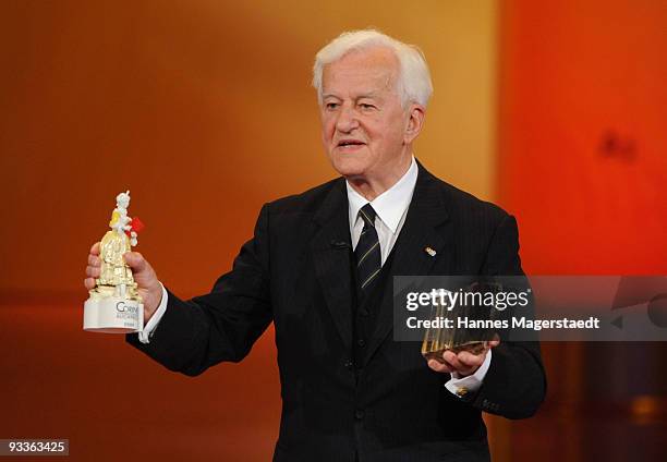 Richard Freiherr von Weizsaecker addresses the audience during the annual Corine awards at the Prinzregenten Theatre on November 24, 2009 in Munich,...